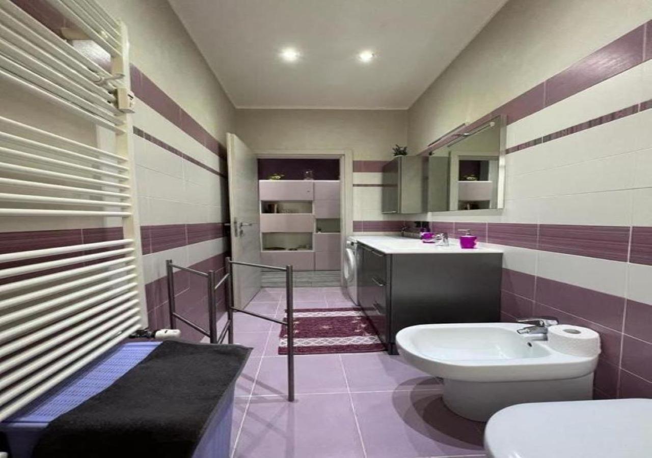Casa Vacanza Glicine Venaria Reale Luaran gambar