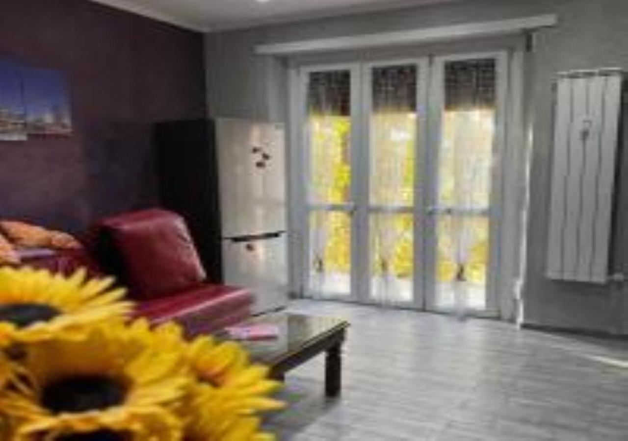 Casa Vacanza Glicine Venaria Reale Luaran gambar